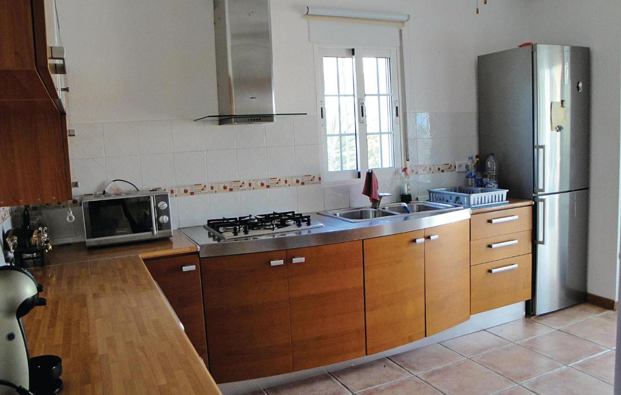 Awesome Home In Rojales With Kitchen ภายนอก รูปภาพ